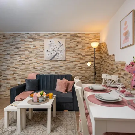 U Srcu Anticke Pule Apartman *