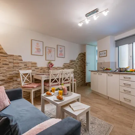 U Srcu Anticke Pule Апартаменти